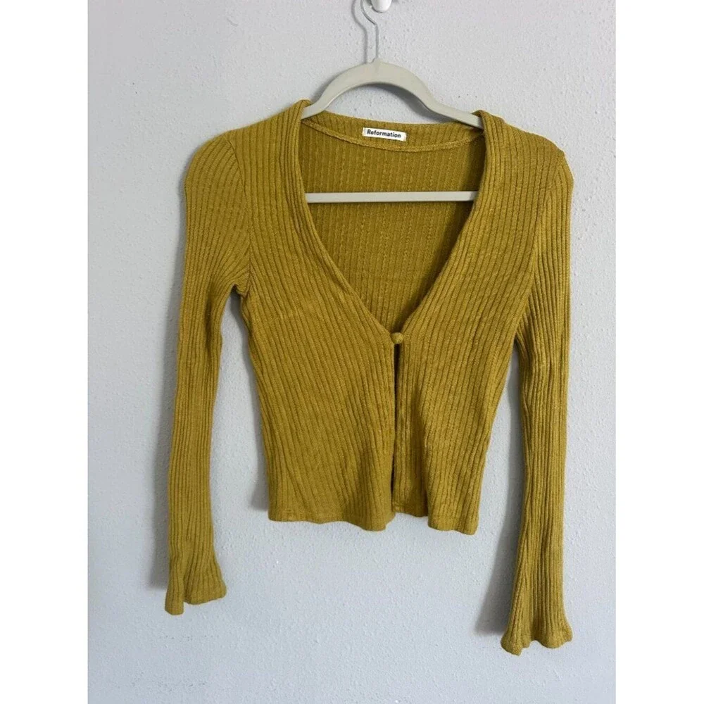Reformation beautiful ribbed
